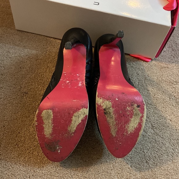 🔥 Paris Hilton Leather Platform Vamp Bootie 🔥 - Picture 3 of 6